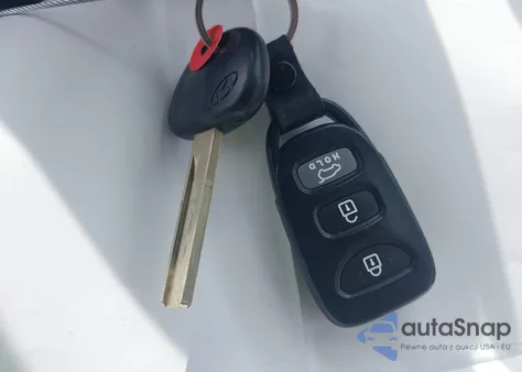 2015 Hyundai Veloster from USA, damaged, VIN KMHTC6AD6FU225691